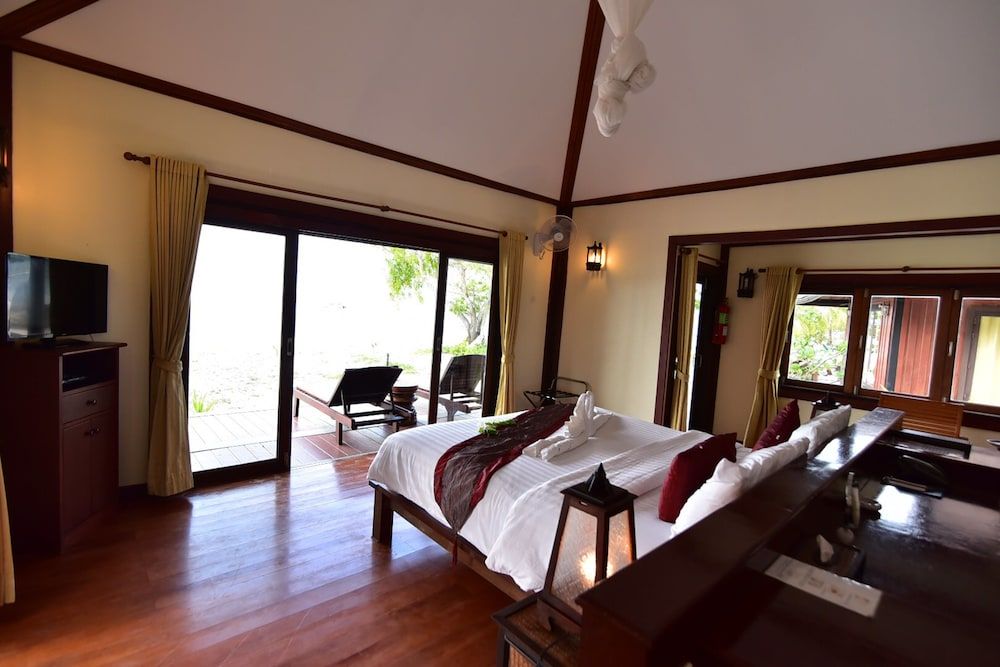 Koh Mook Sivalai Beach Resort Deluxe Villa Double 7