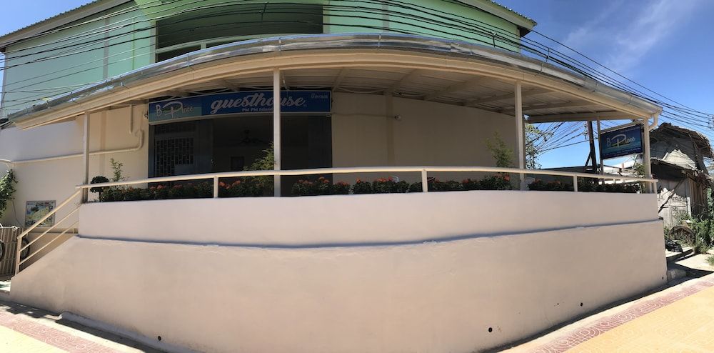 undefined B Place Guesthouse 4