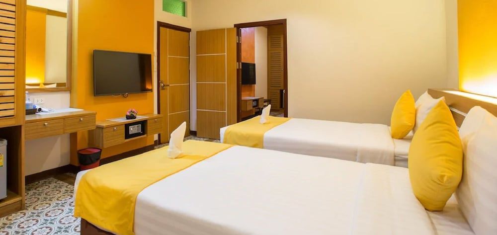 Tee Pak Dee Resident Phuket Deluxe Room 24