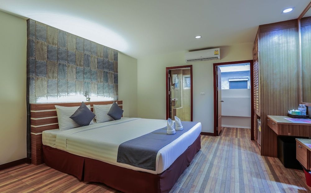 Tee Pak Dee Resident Phuket Deluxe Room 17