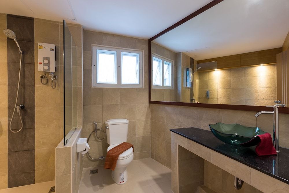 Tee Pak Dee Resident Phuket Deluxe Room 37