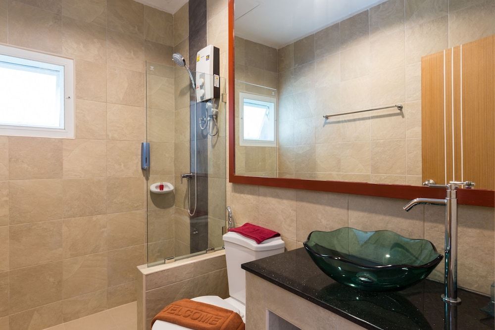 Tee Pak Dee Resident Phuket Deluxe Room 33