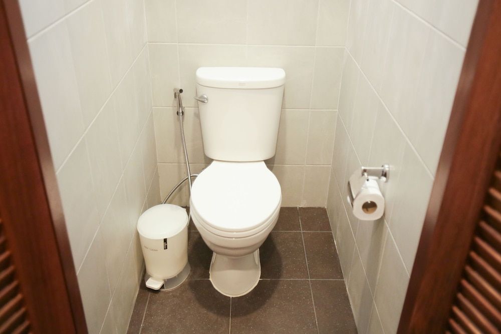 Give Me 5 Hostel Mixed Dorm 7