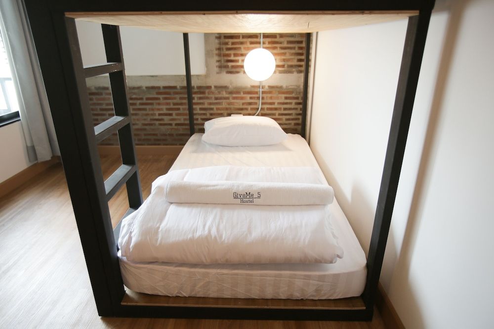 undefined Give Me 5 Hostel 10