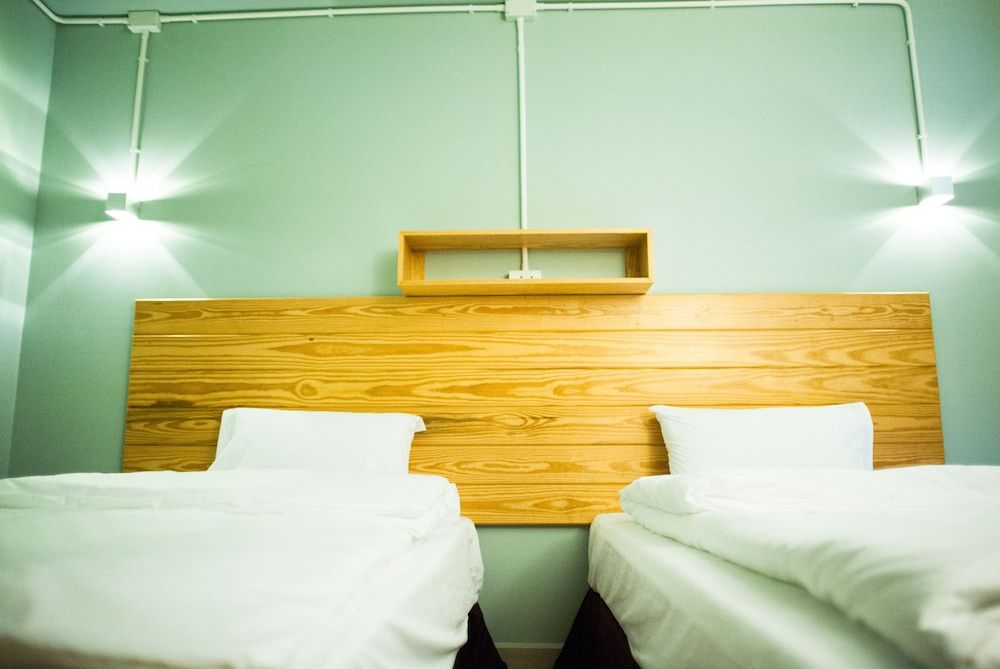 KENCOZY accommodation Superior Twin Bedroom 4