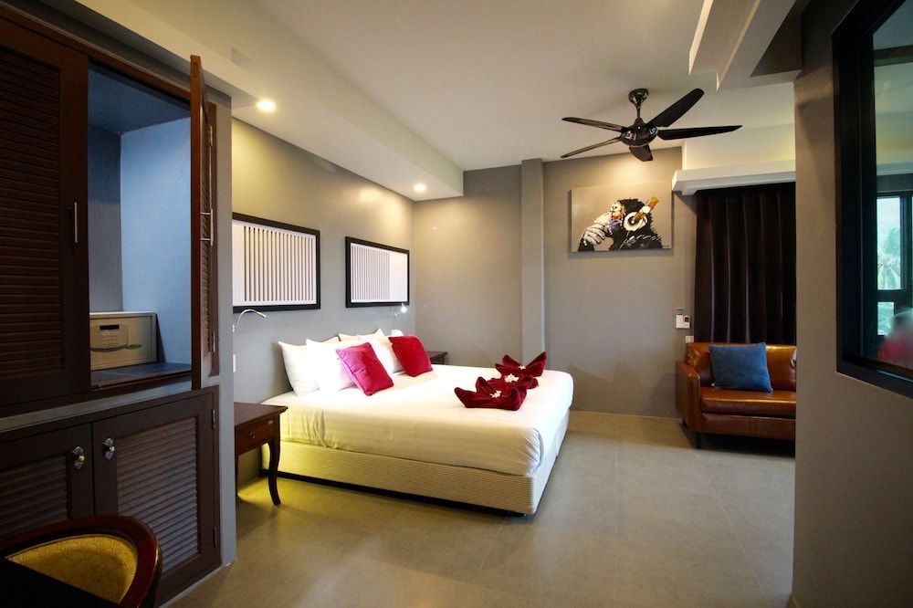 Deluxe Room, 1 Bedroom, Kitchenette, Sea View
