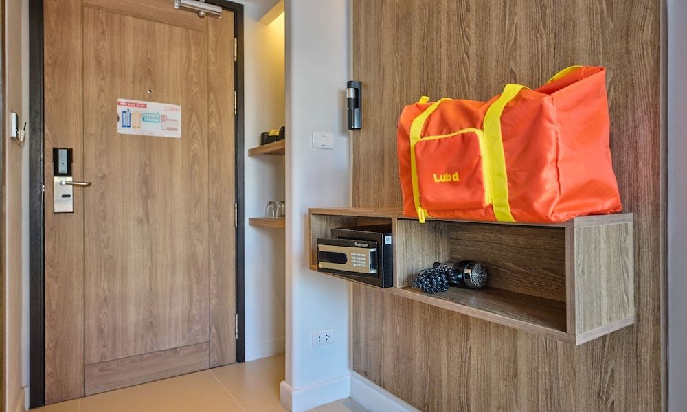 Lub d Phuket Patong The Compact King - Superior King Room 11