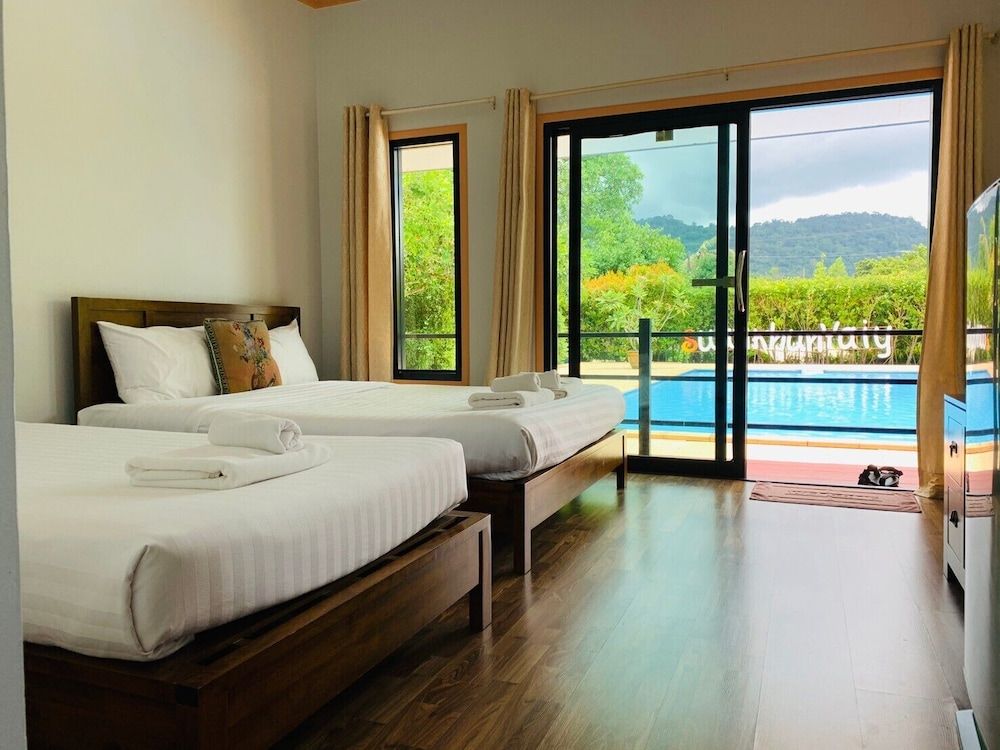 Family Room, Pool View