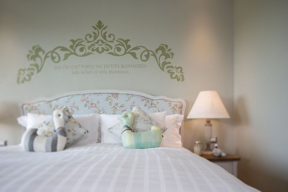 Superior Room, Lake View