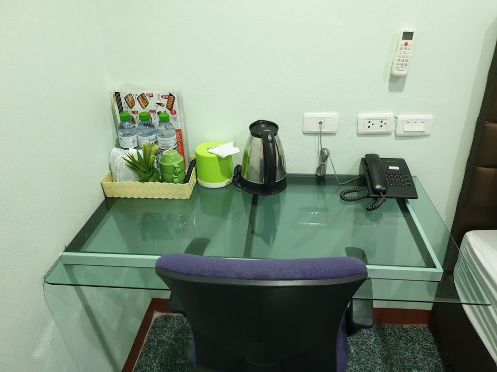 Friend's House Resort Deluxe Twin Room 2