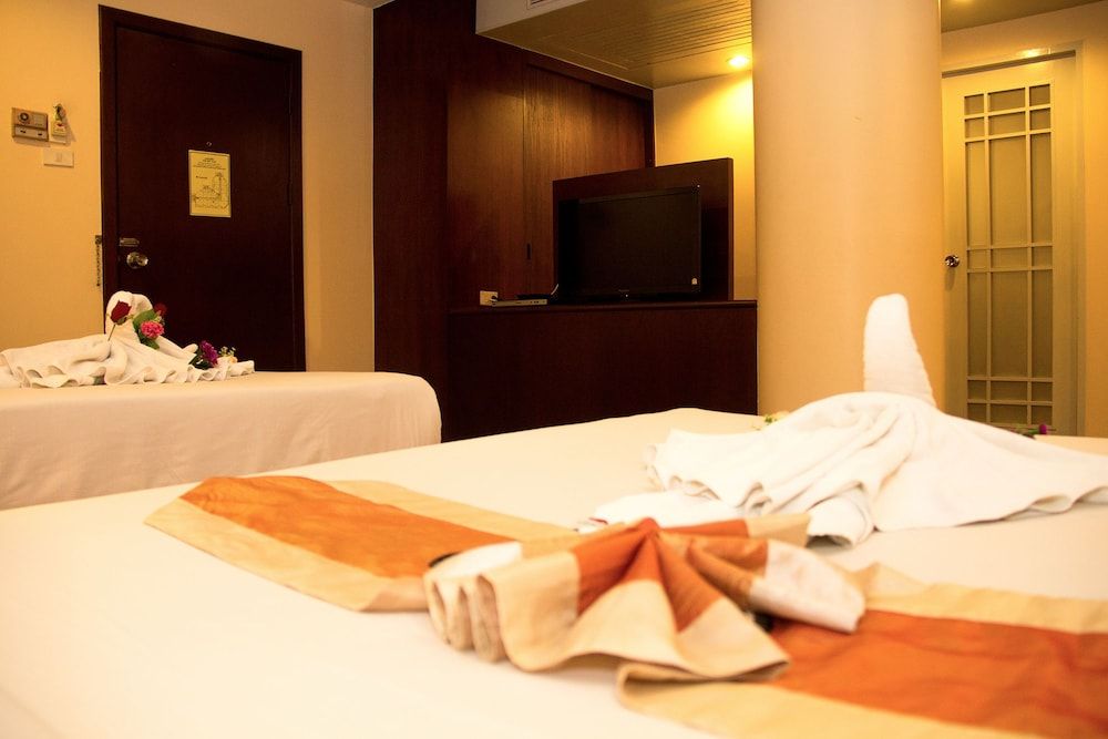 Friendlytel Hotel Family Room 4