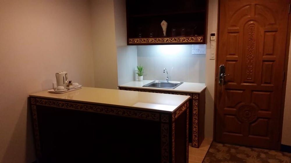 Ariston Hotel Deluxe Suite 6