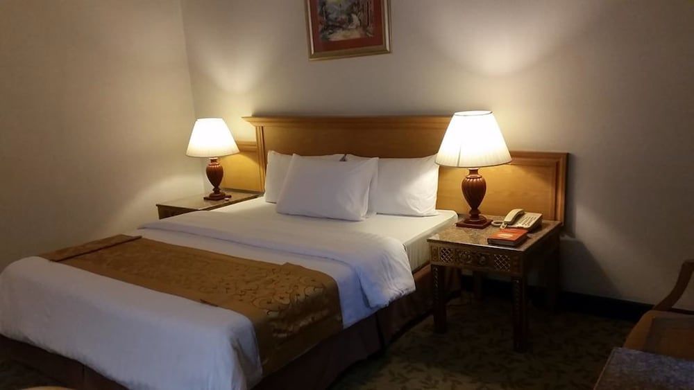 Ariston Hotel Deluxe Suite 3