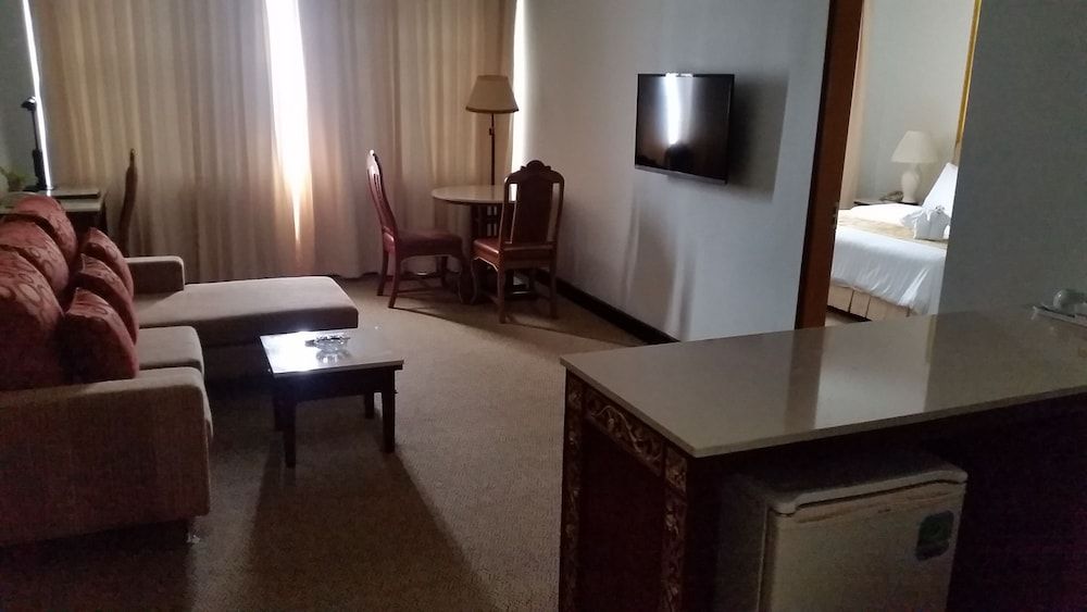 Ariston Hotel Deluxe Suite 8