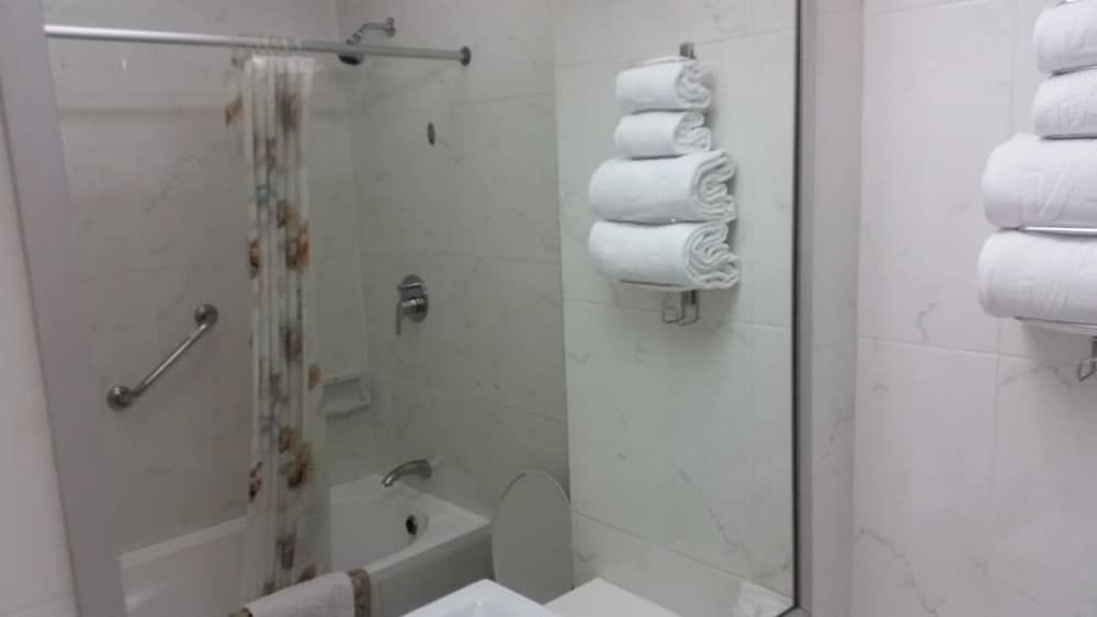 undefined Ariston Hotel 10