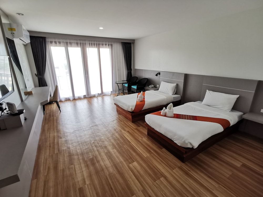 Nana Beach Hotel Superior Room, 2 Bedrooms