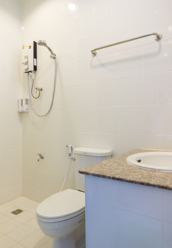 Krabi Pitta House Twin Room, Balcony 9