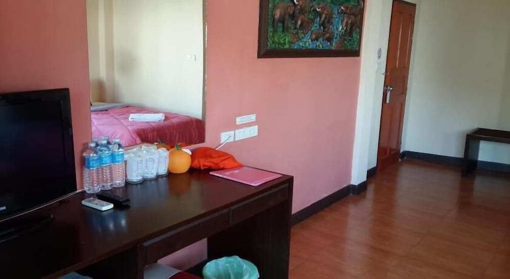 Kham Phai House Standard Triple Room 6