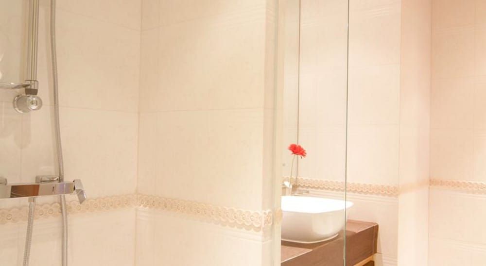 undefined Grand lord Boutique Hotel 7