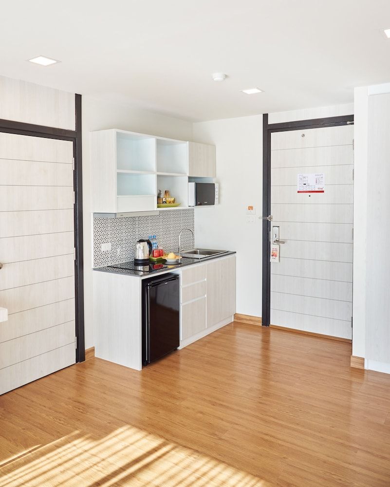 Cmor by Recall Hotels, Chiang Mai Deluxe Twin Room 5