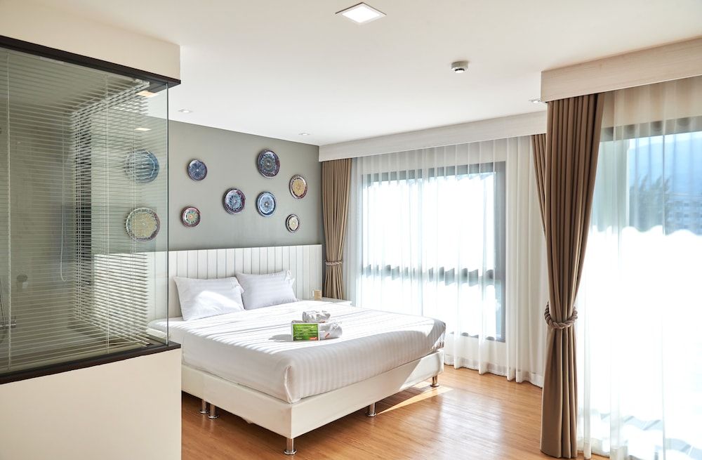 Cmor by Recall Hotels, Chiang Mai Deluxe Twin Room 2