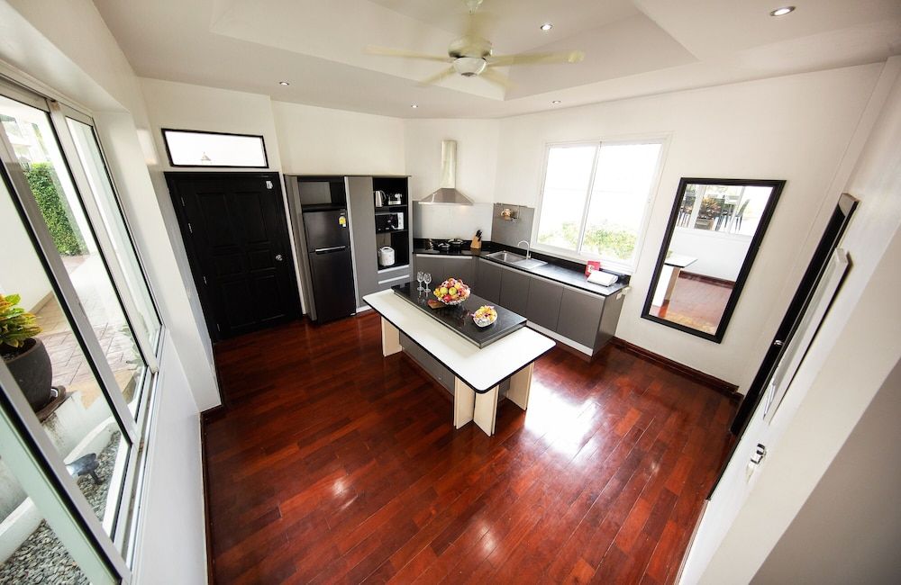 undefined PARADISE Pool Villa Pattaya in Tropicana Village 10