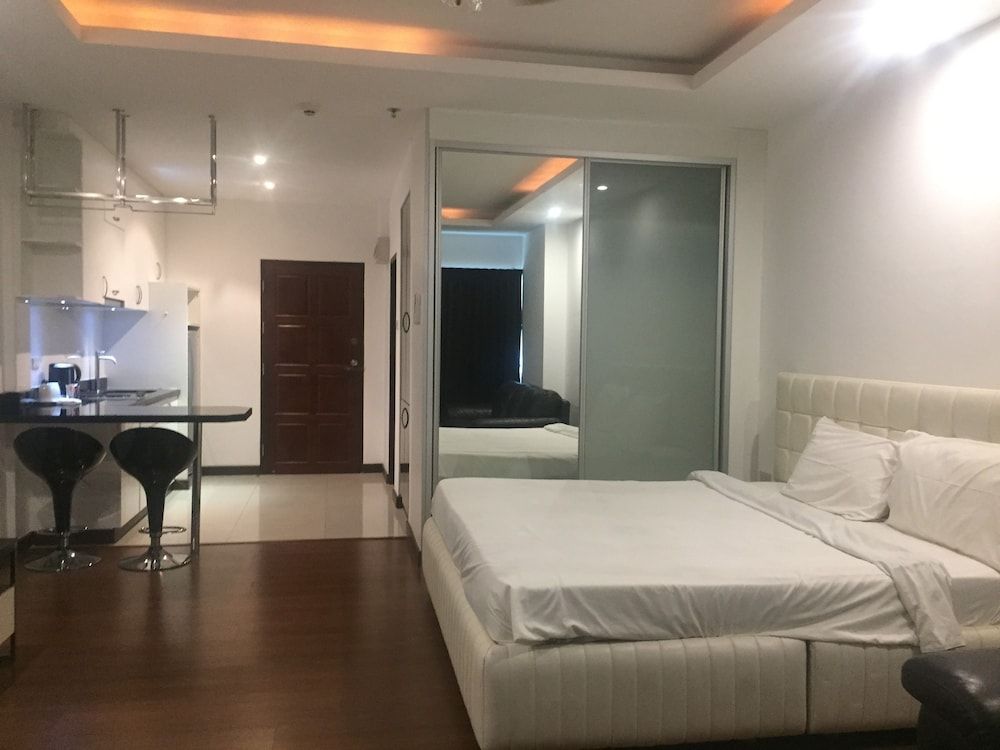 View Talay 6 Condominium by Honey Studio, Kitchenette 3