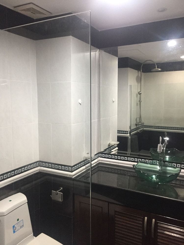 View Talay 6 Condominium by Honey Studio, Kitchenette 12