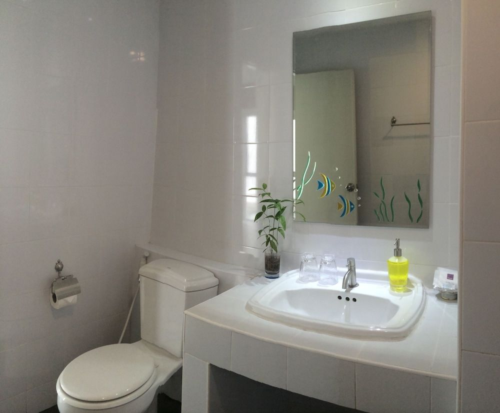 Glitter House Standard Room 5