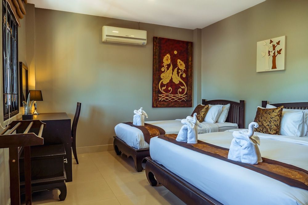Deluxe Villa, 3 Bedrooms, Pool View, Poolside