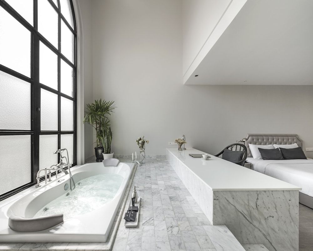 Hotel Once Bangkok Executive Jacuzzi 12