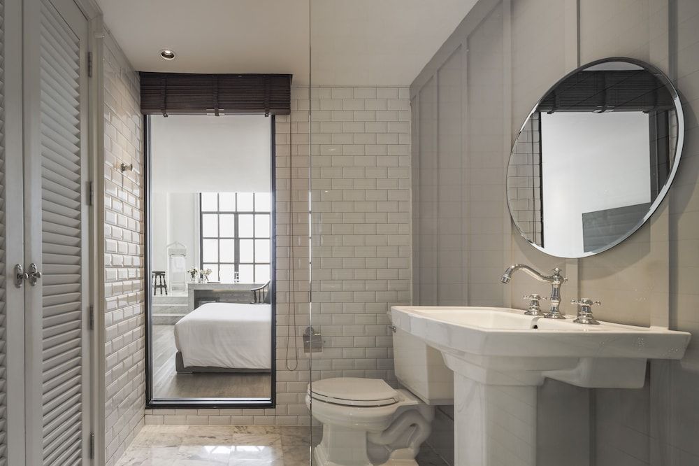 Hotel Once Bangkok Executive Jacuzzi 9