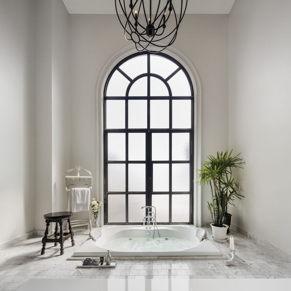 Hotel Once Bangkok Executive Jacuzzi 11