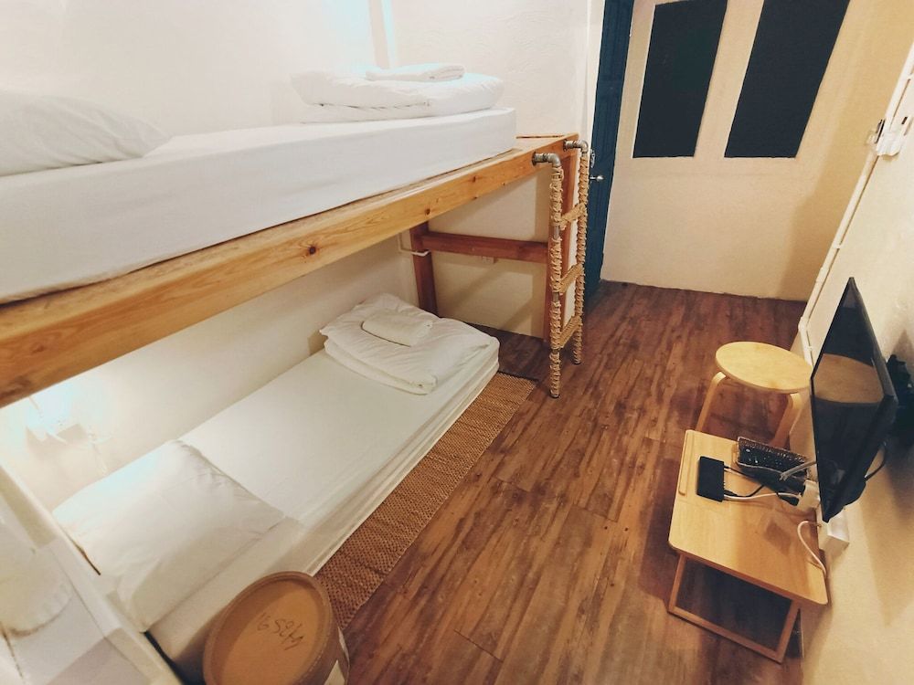 Twin Room, Non Smoking, Ensuite (New Wing)
