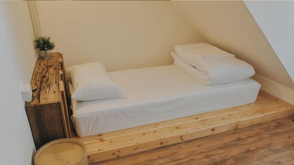 Triple Room, Non Smoking, Private Bathroom (New Wing)