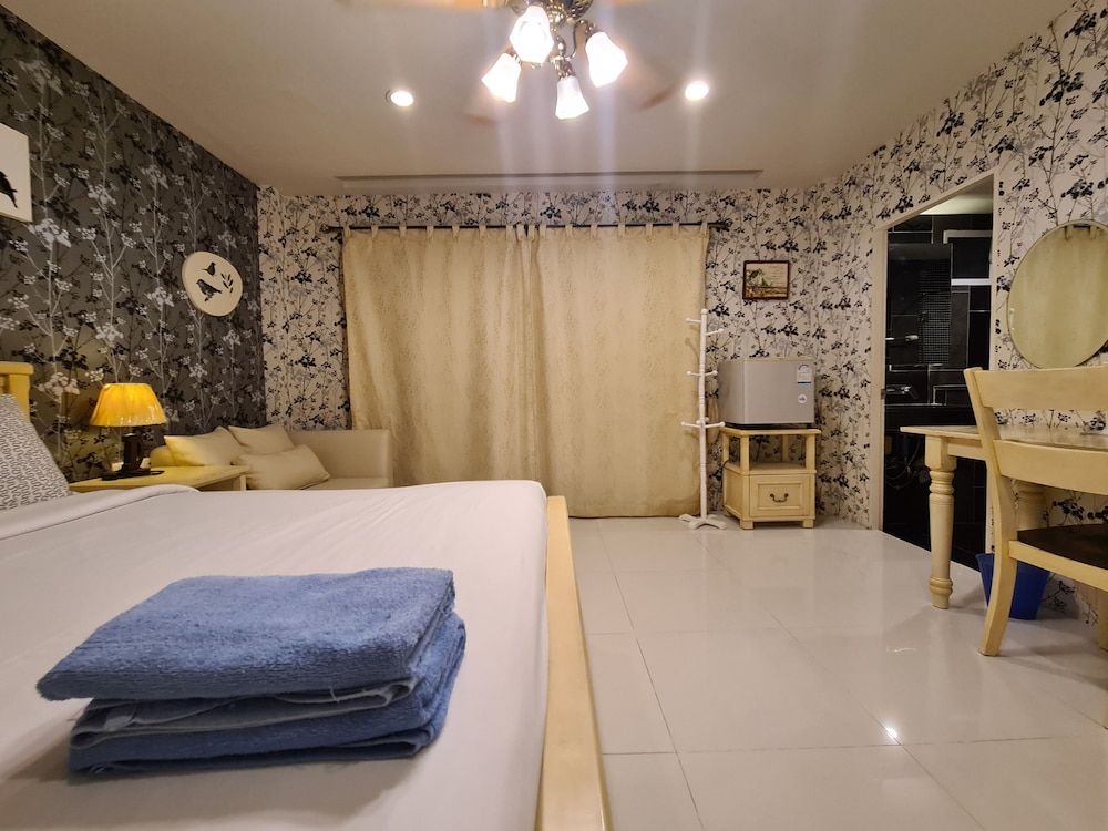 Vanilla Summer Inn Deluxe Room 12