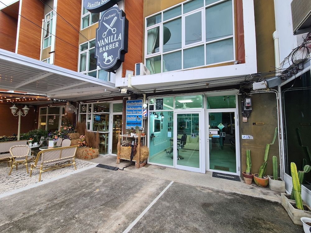 undefined Vanilla Summer Inn 5