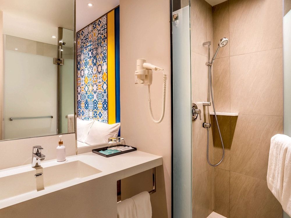 ibis Styles Phuket City Hotel Standard Room, 1 Double Bed 5