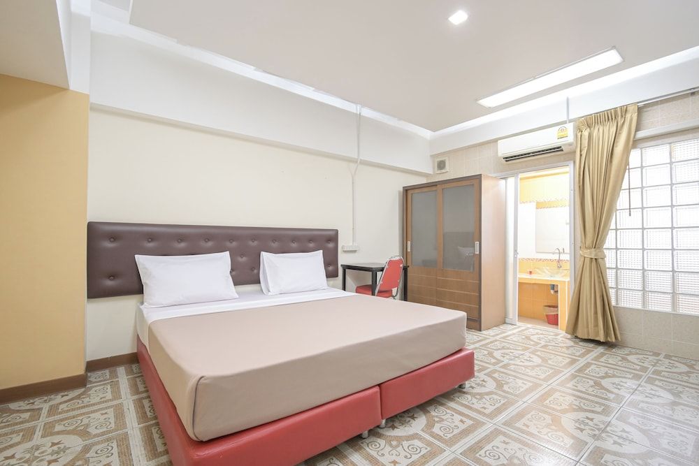 undefined AC Habitat Bangkok 5