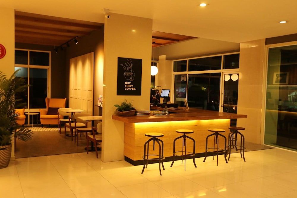 undefined The Royal Bee Apart Hotel 10