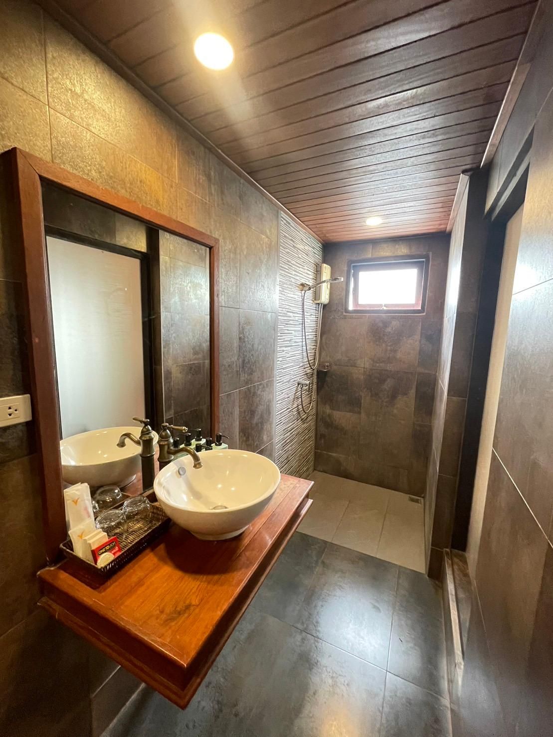 Yotaka Boutique Hotel Bangkok Standard Room 2