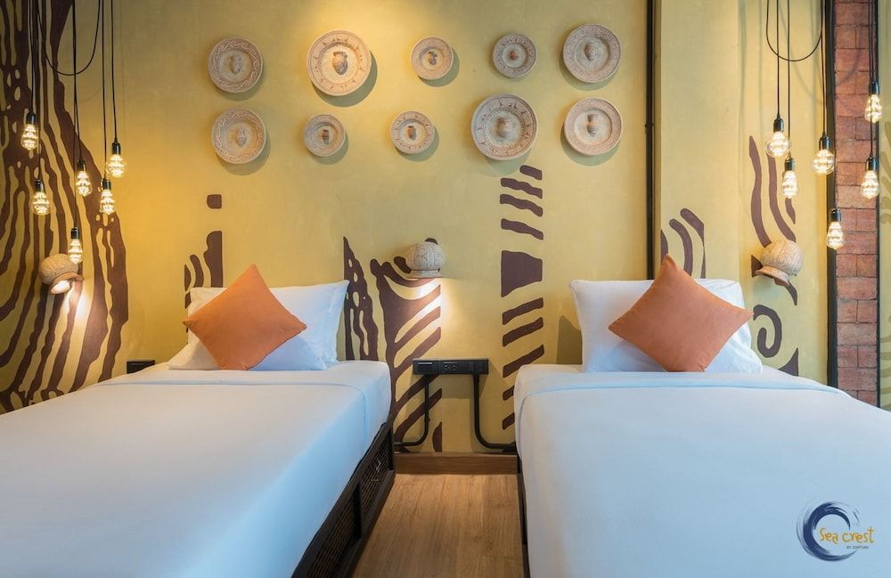 Sea Crest By Jomtien Premier Deluxe City View 11