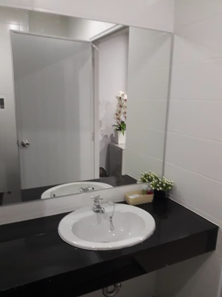 undefined The Stand By Phuket Airport 5