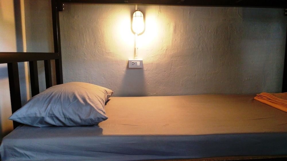 Baan Hostel Mixed dorm 4 bed 6