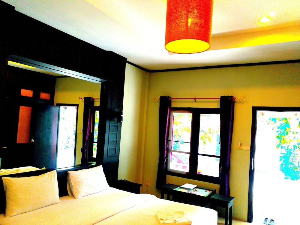 Nice Resort Pattaya Superior Double Room 3