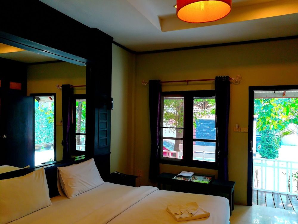 Nice Resort Pattaya Superior Double Room 17