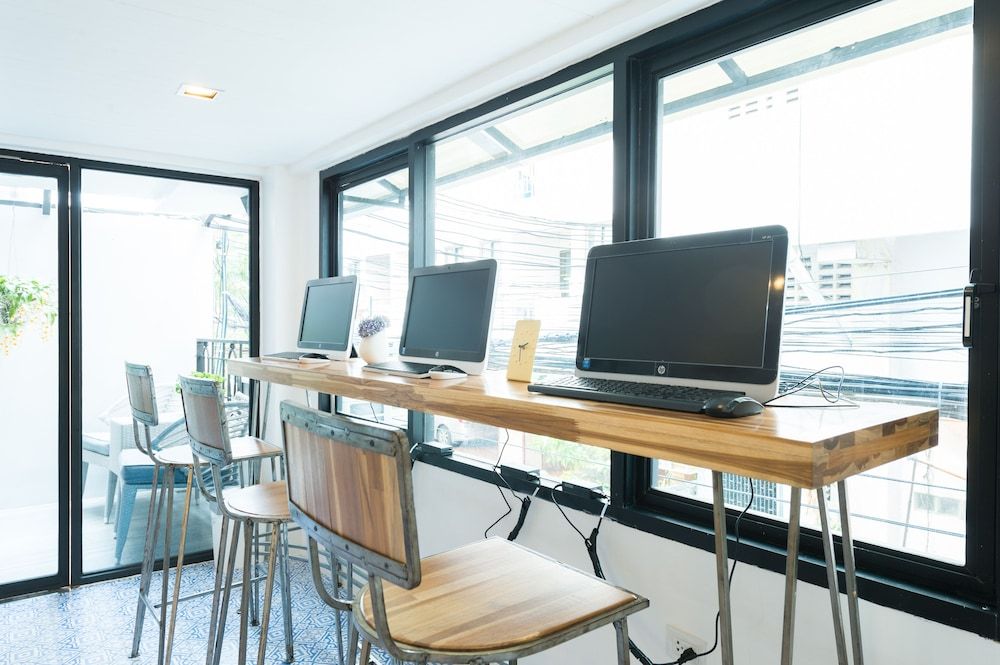 undefined White Ivory Bed & Breakfast 10