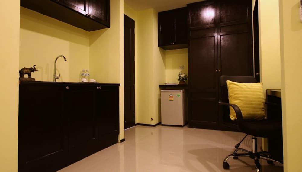 Phuket Chinoinn Hotel Standard Double Room 11