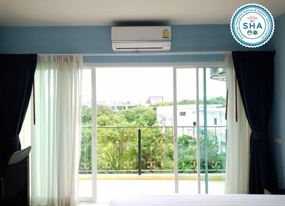 Phuket Chinoinn Hotel Standard Double Room 9