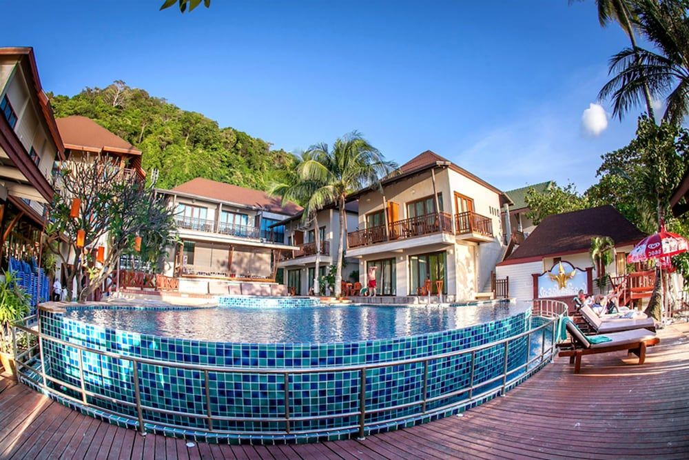 Mac Resort Hotel
